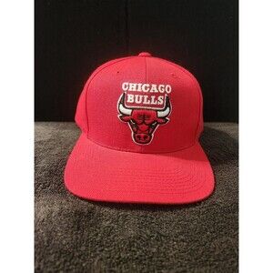 Chicago Bulls Vintage NBA Basketball G.C.C Logo Buckle Strap Hat